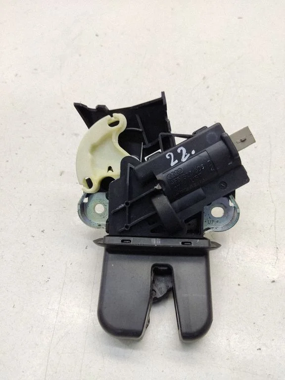 Tailgate/trunk/boot lock/catch/latch 4F5827506D