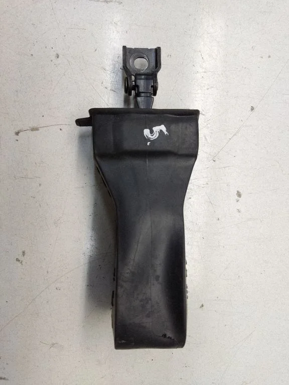 Front door check strap stopper 3G0837267
