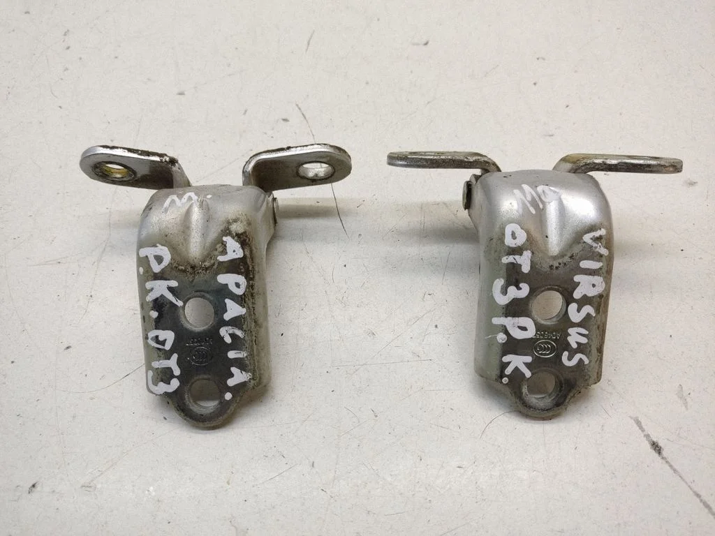 Front door hinges set A046057
