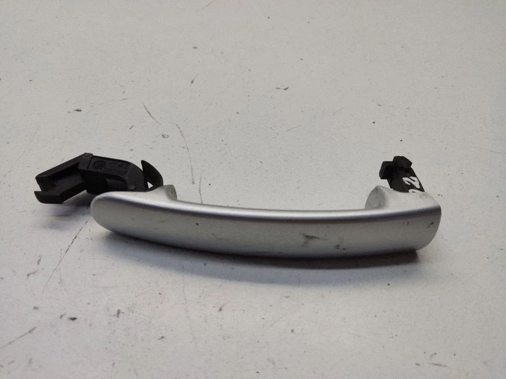 Front door exterior handle 3B0837207