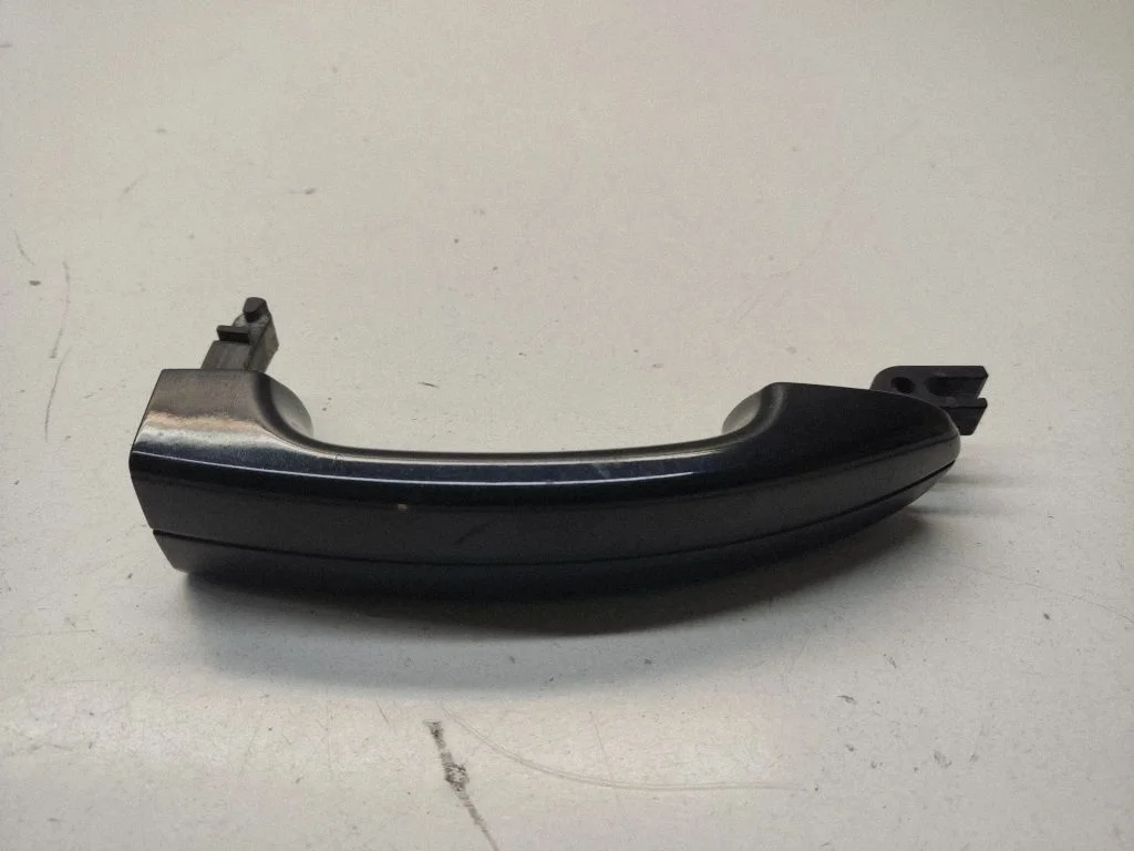 Klamka zewnętrzna drzwi przednich – Ford Mondeo MK IV (2007-2014)