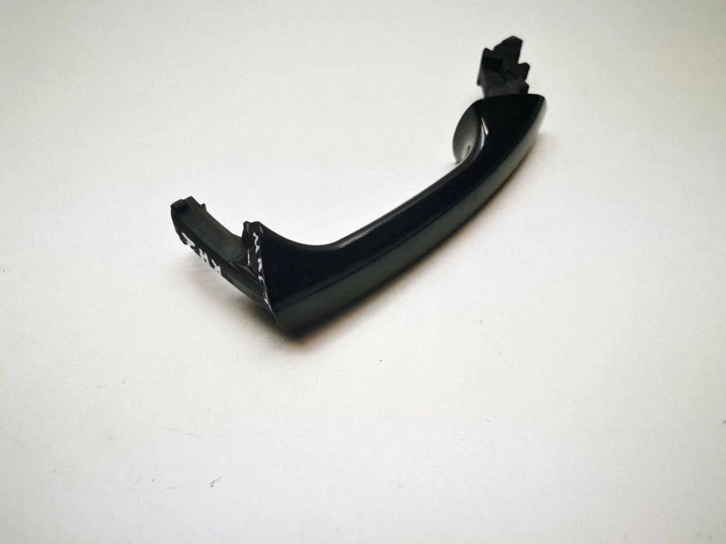 Front door exterior handle – Mercedes-Benz C-Class AMG W204 (2007-2014)