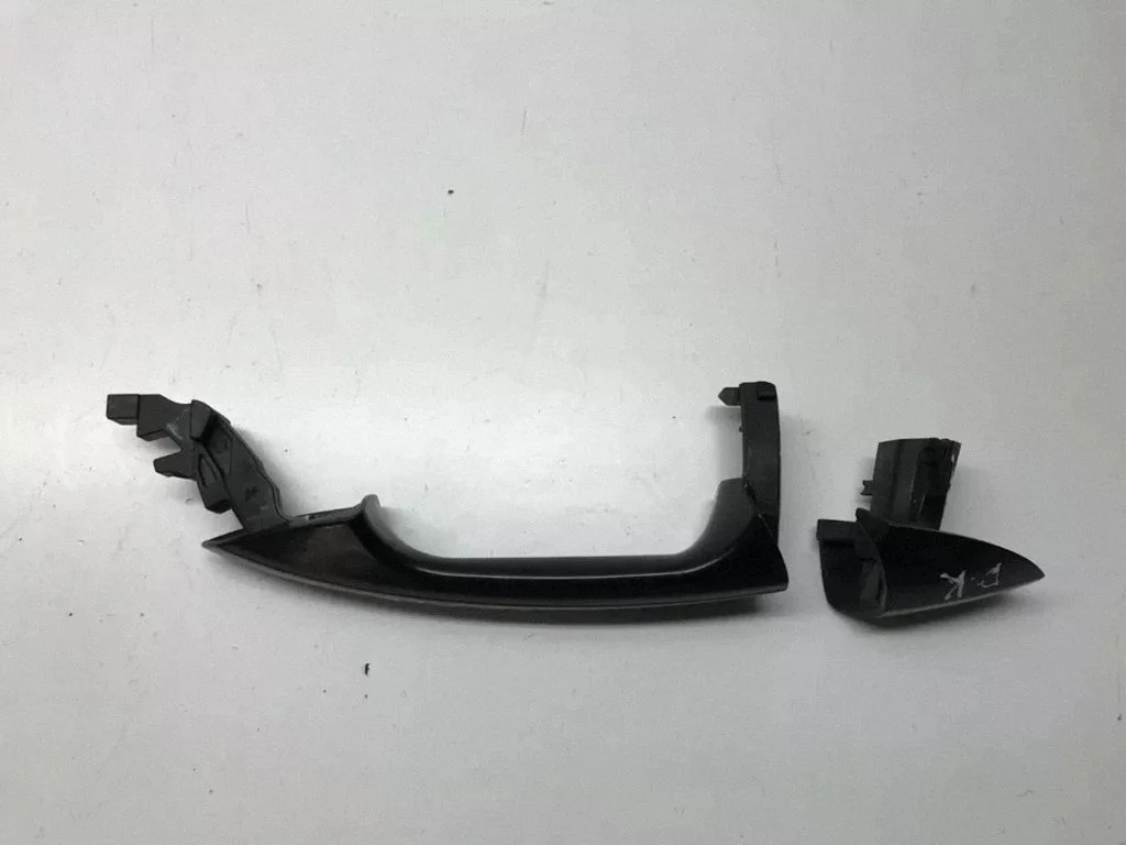 Front door exterior handle – Mercedes-Benz C-Class AMG W204 (2007-2014)