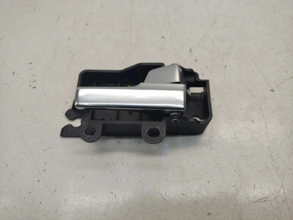 Front door interior handle 3M51R22600