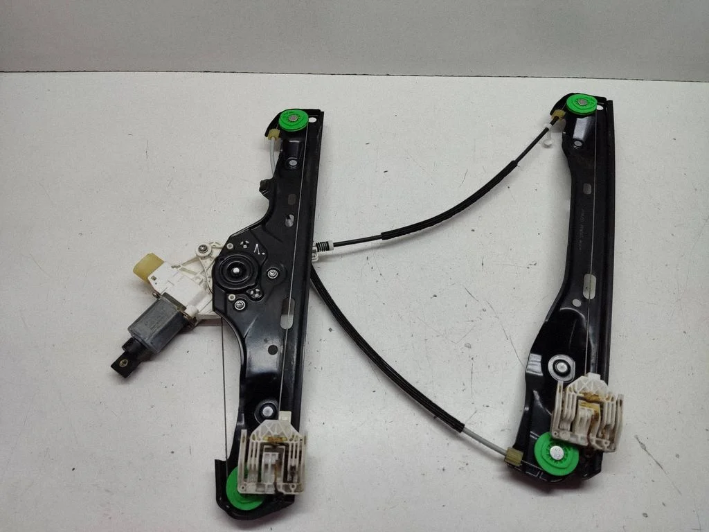 Front door window regulator with motor 0130822226