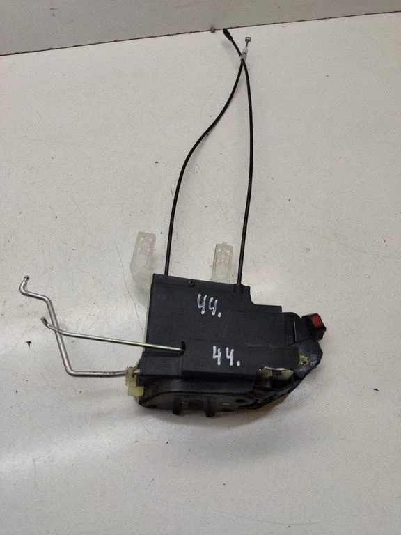 Front door lock – front right