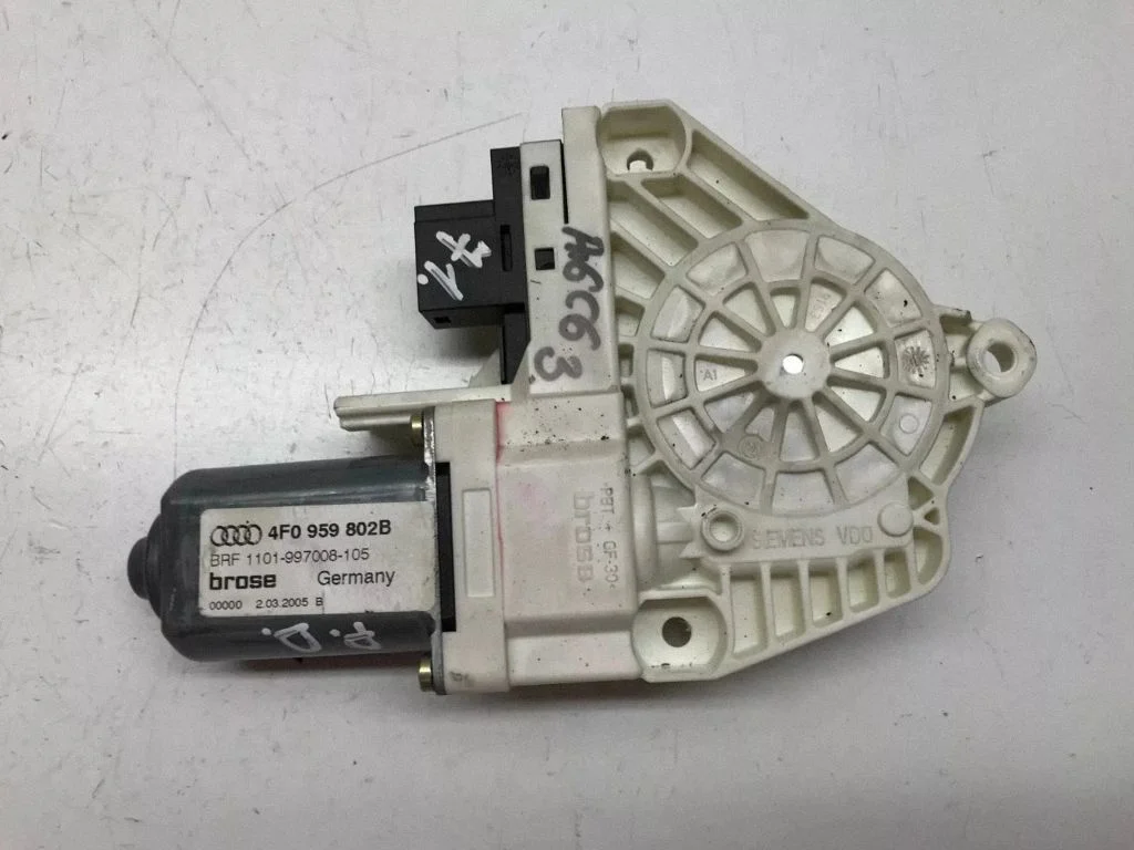 Front door window regulator motor 4F0959802B