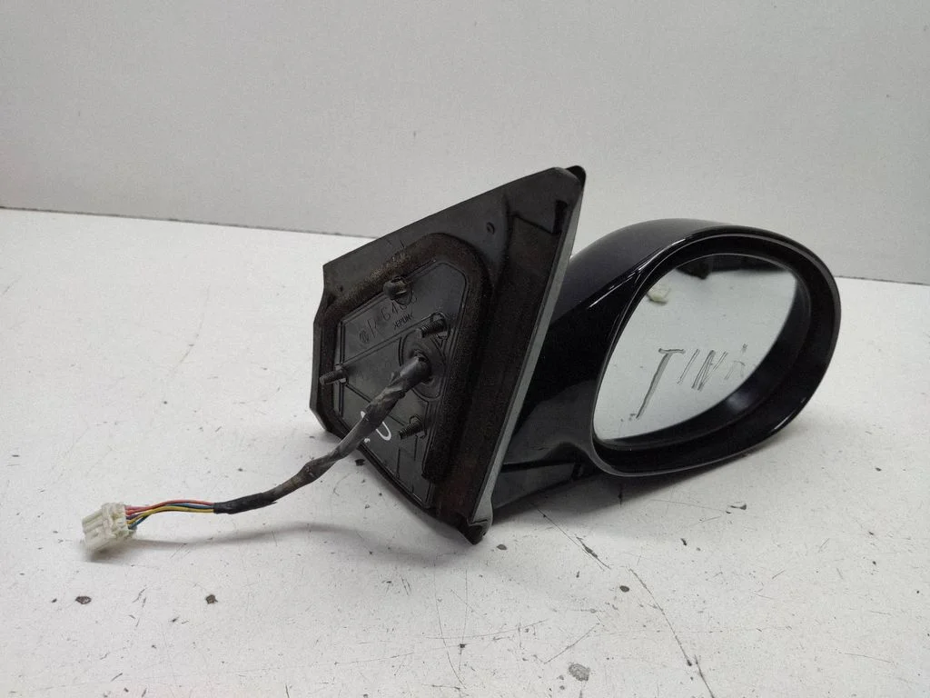Esiukse elektriline välispeegel – Nissan Almera N16 (2000-2010)