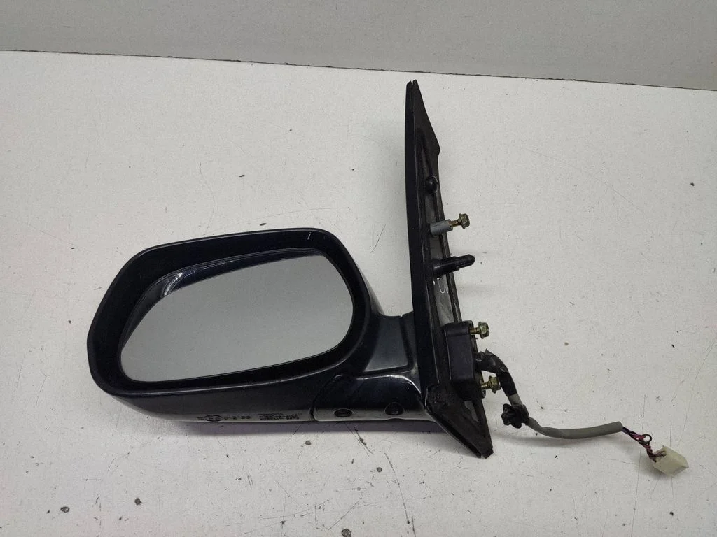 Esiukse elektriline välispeegel – Toyota Avensis Verso (2001-2009)