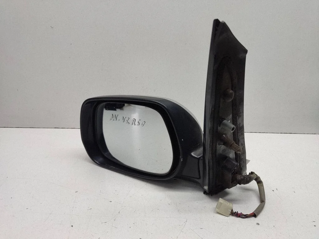 Esiukse elektriline välispeegel – Toyota Avensis Verso (2001-2009)