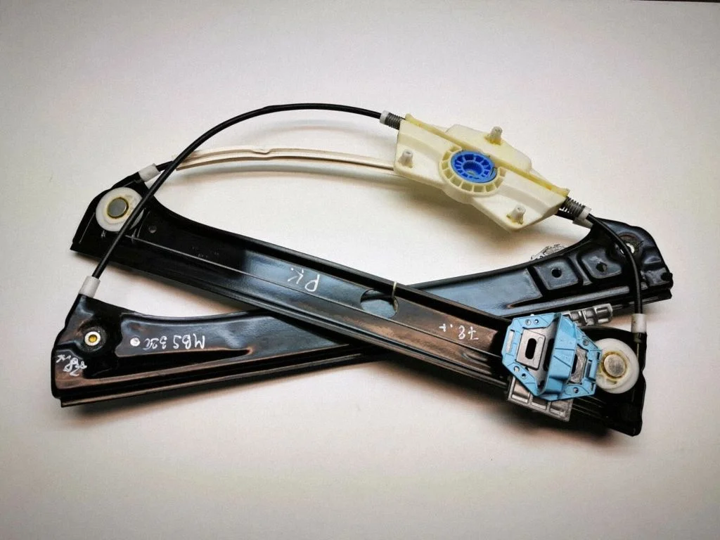 Front window lifting mechanism without motor 994627102