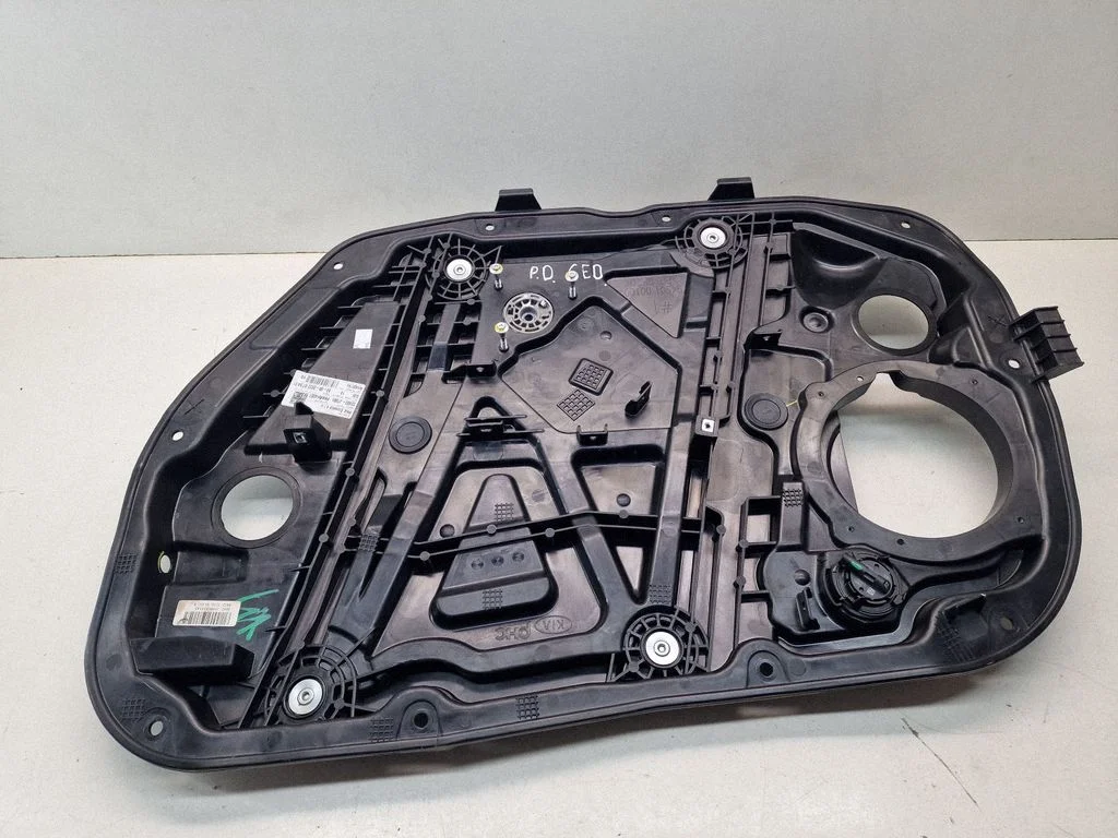 Esiukse aknatõstuk ilma mootorita – KIA Ceed (2018-)