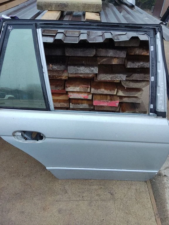 Rear door 43R00049