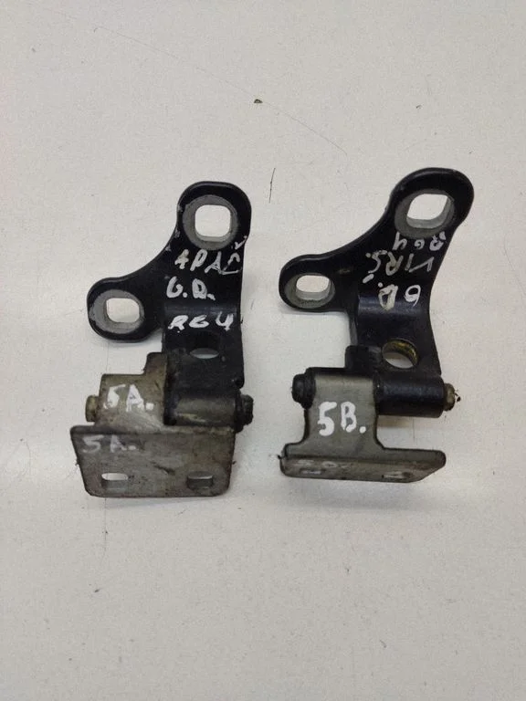 Rear door hinge set 70254669