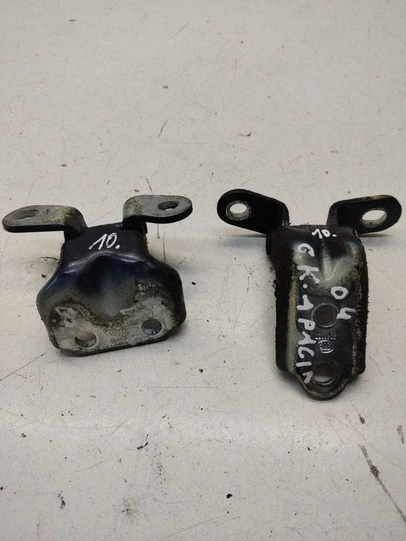 Tagaukse hingede komplekt A046057