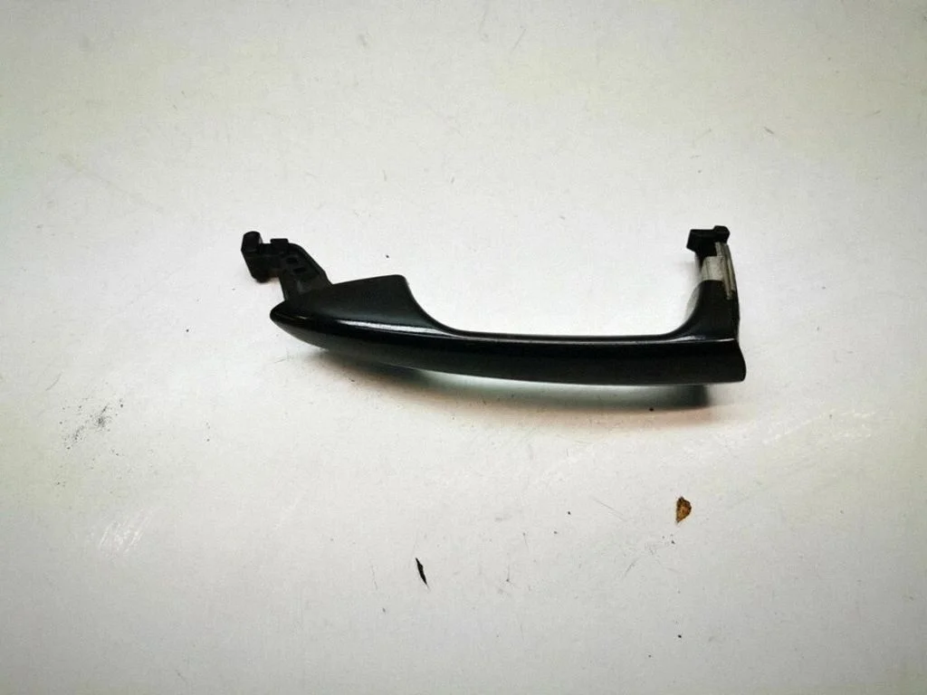 Aizmugurējo durvju ārējais atvēršanas rokturis – Mercedes-Benz S klase W221 (2005-2013)