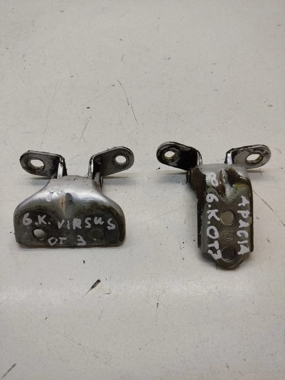 Tagaukse hingede komplekt A046057