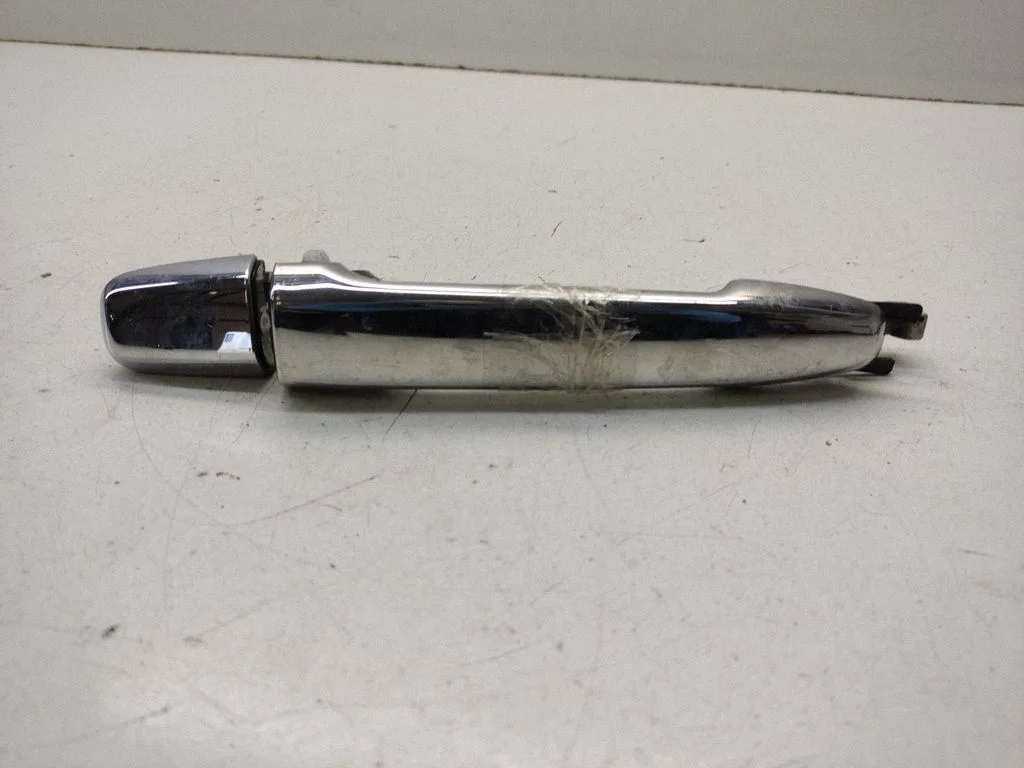 Rear door exterior handle – rear right