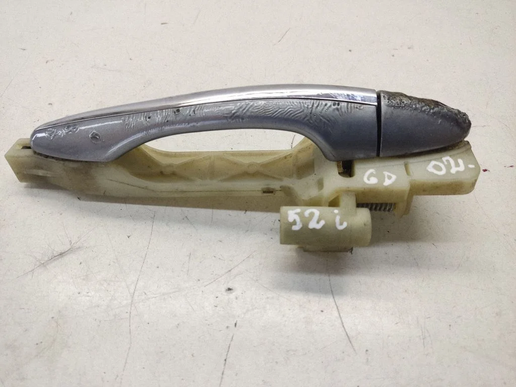 Rear door exterior handle – rear right