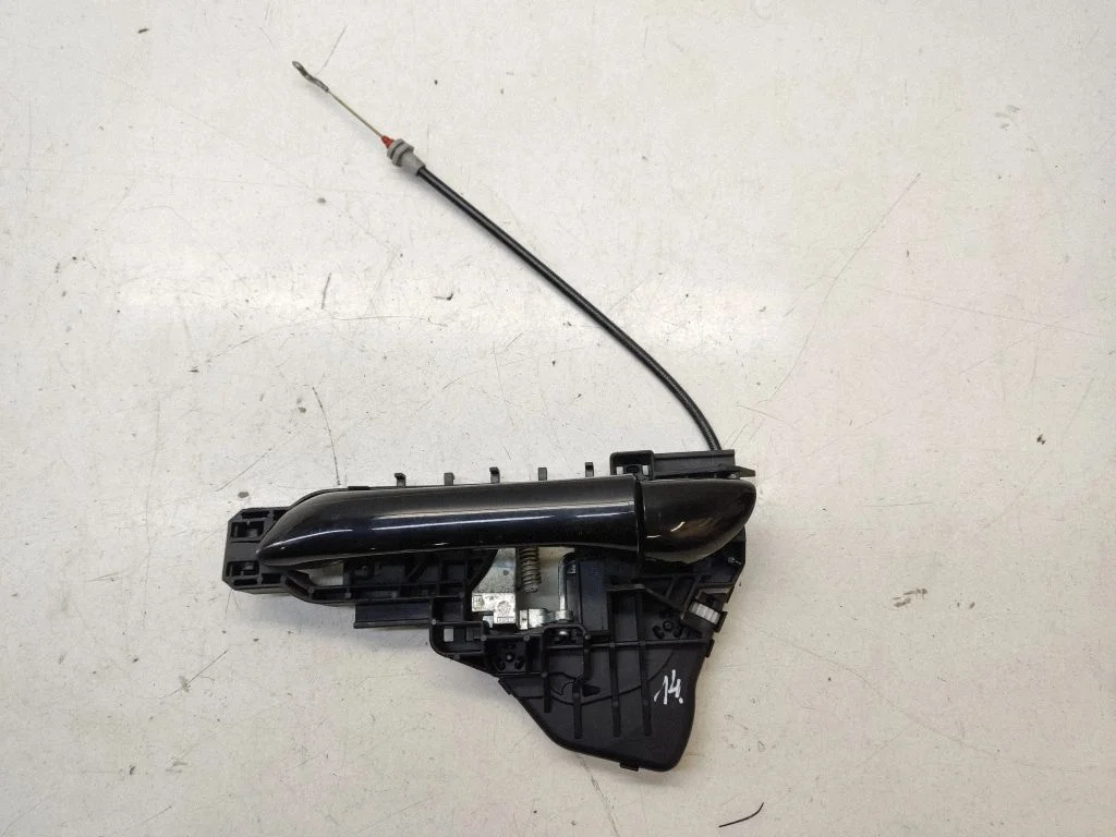 Tagaukse välimine käepide A1647660101