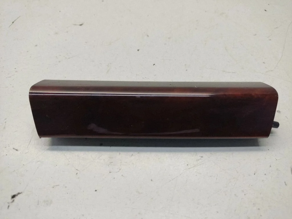 Rear door interior handle – right