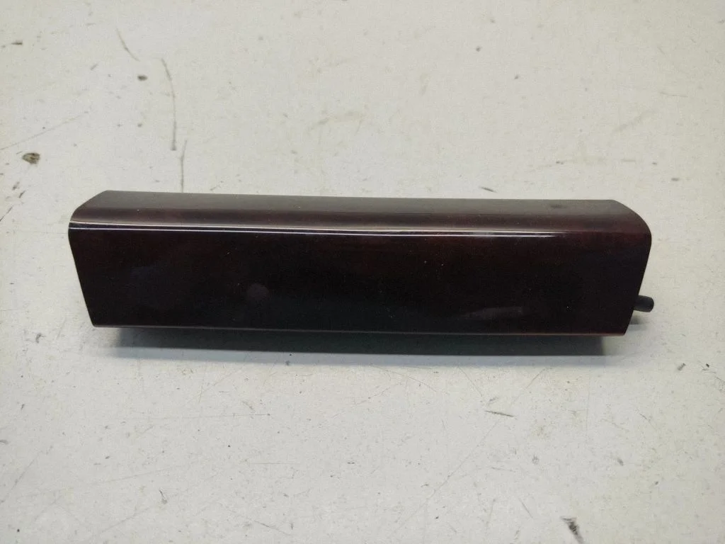 Rear door interior handle – left