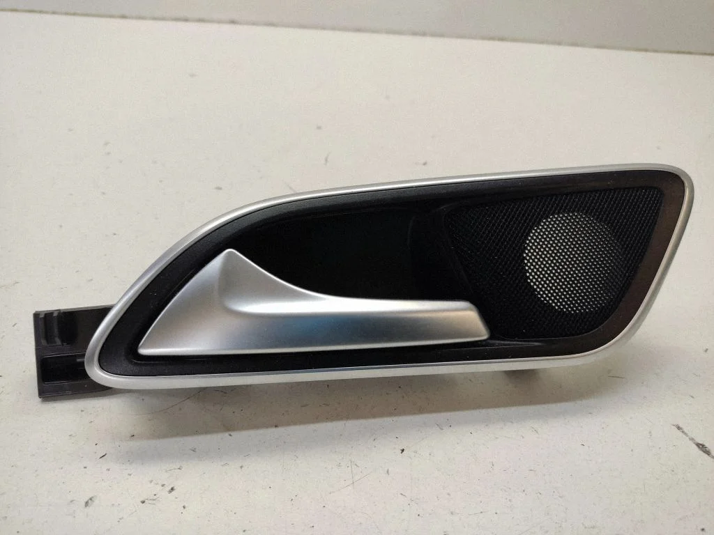 Aizmugurējais iekšējais atvēršanas rokturis – Mercedes-Benz A klase W176 (2012-2018)