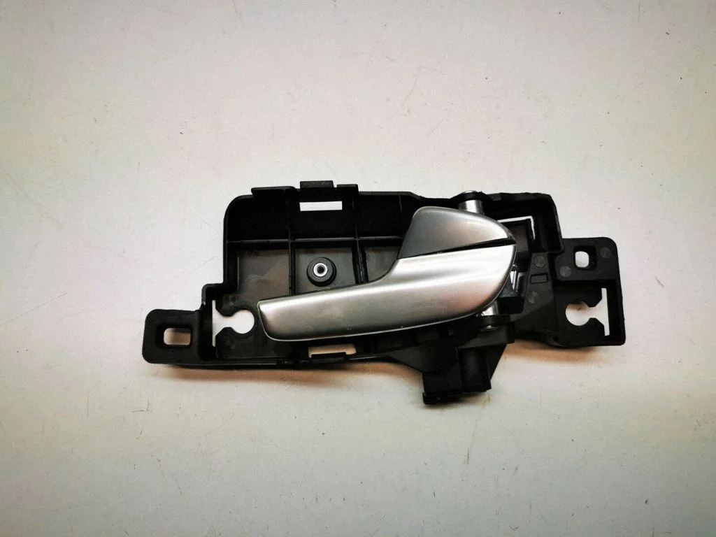 Rear door interior handle – Ford Mondeo MK IV (2007-2014)
