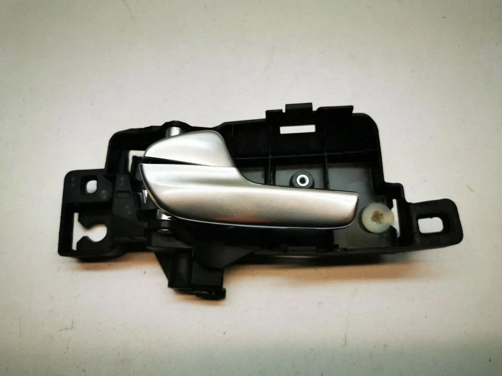 Rear door interior handle – Ford Mondeo MK IV (2007-2014)