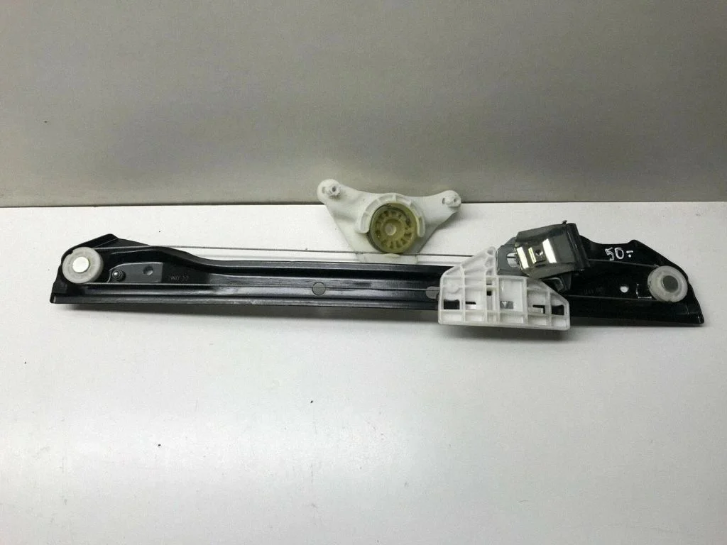 Rear window lifting mechanism without motor 981701100