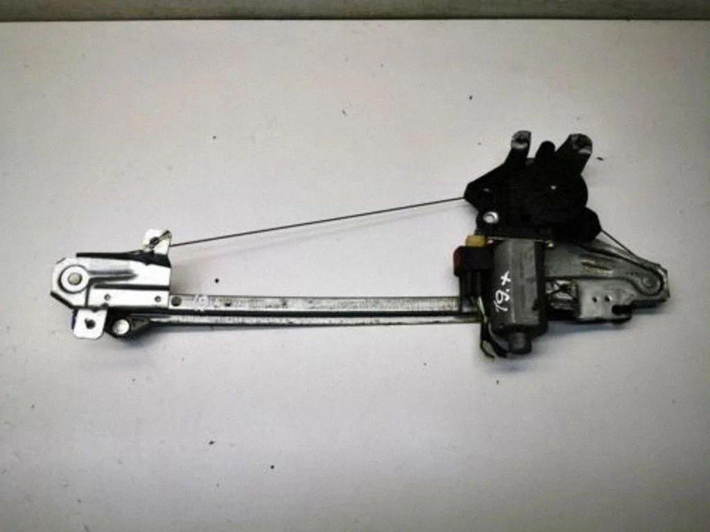 Rear door window regulator with motor 117999XXX