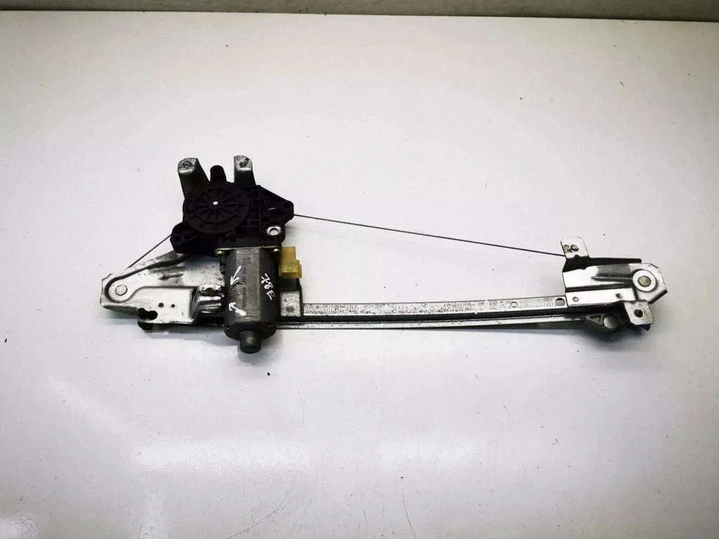 Rear door window regulator with motor 117999XXX