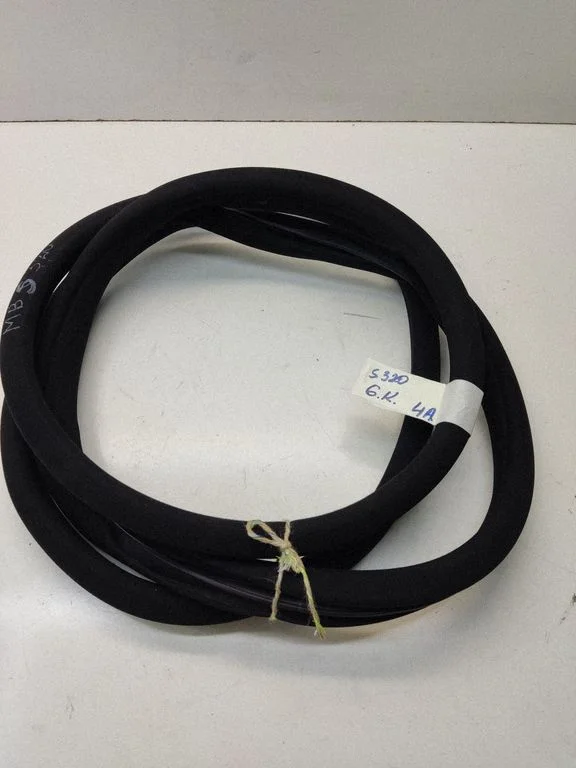 Tagaukse tihend (kere pool) – Mercedes-Benz S-klass W221 (2005-2013)