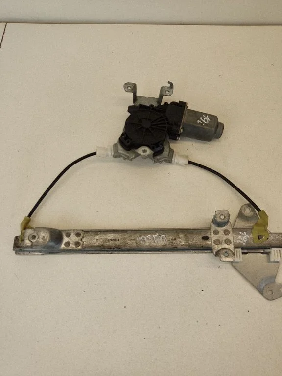 Rear door window regulator with motor 402052A