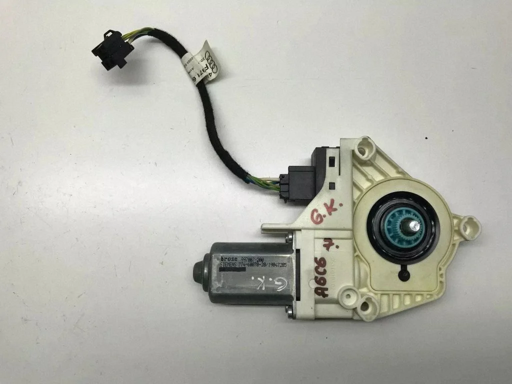 Rear door window regulator motor 4F0959801C