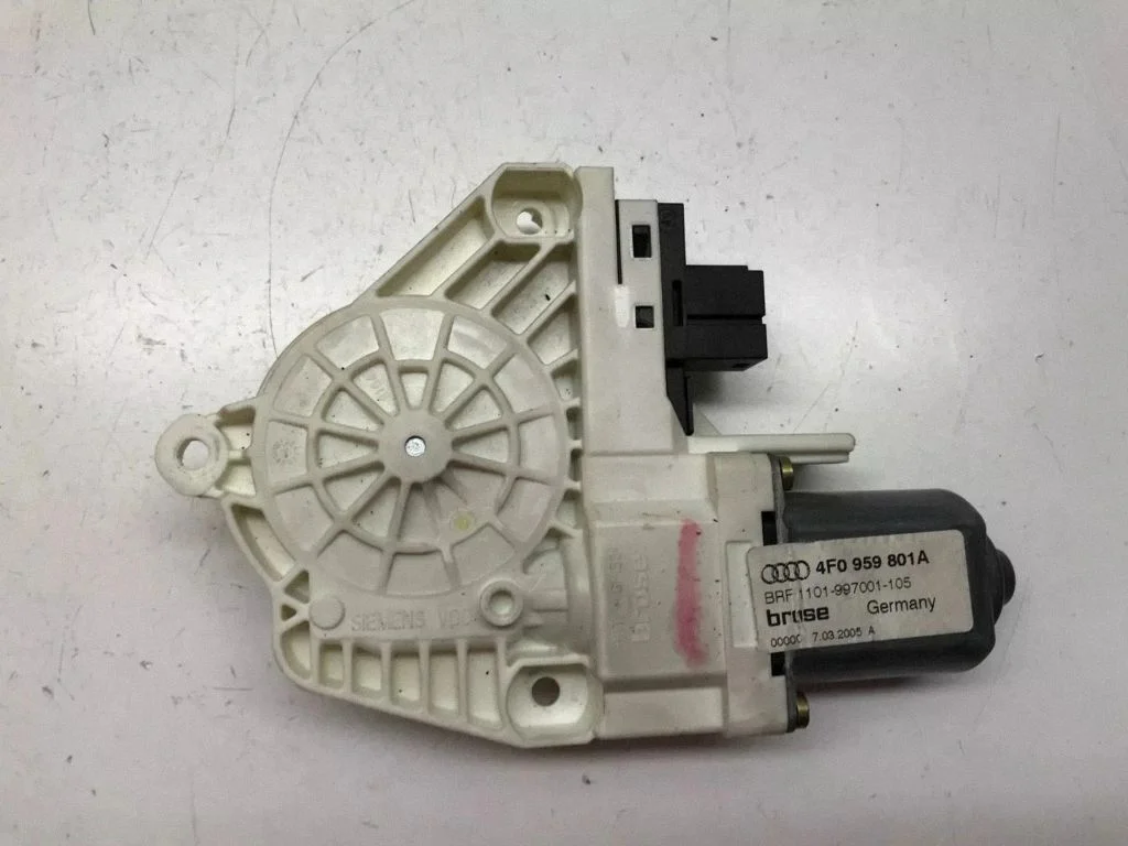 Rear door window regulator motor 4F0959801A