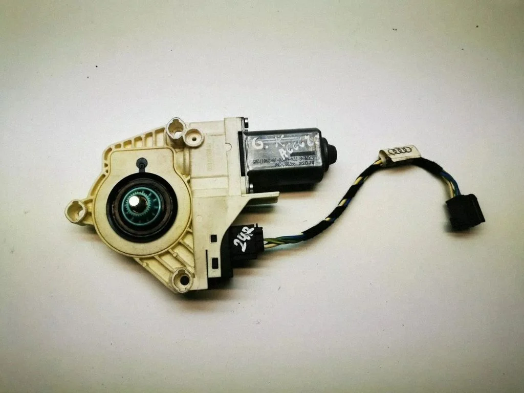 Rear door window regulator motor – Audi A6 Allroad C6 (2006-2011)