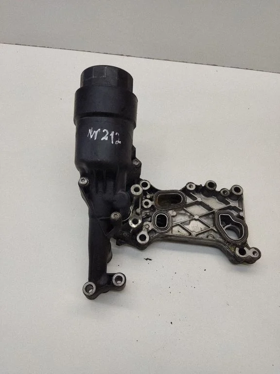 Oil filter mounting bracket – Mercedes-Benz E-Class W212 (2009-2016)