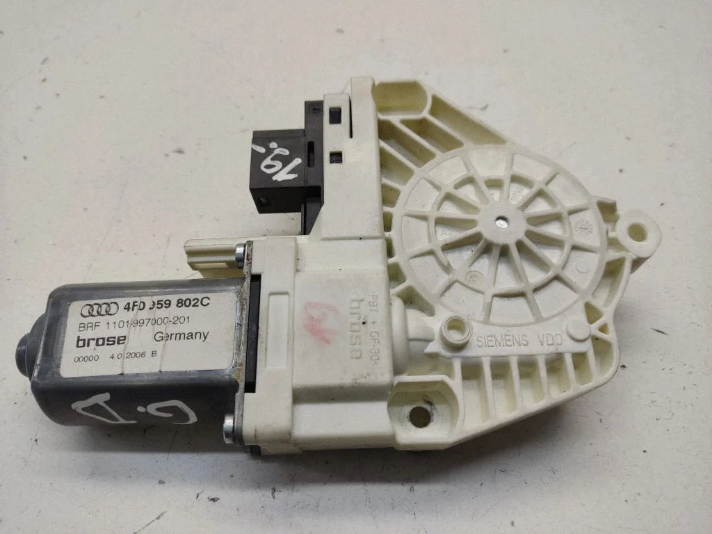 Rear door window regulator motor 4F0959802C