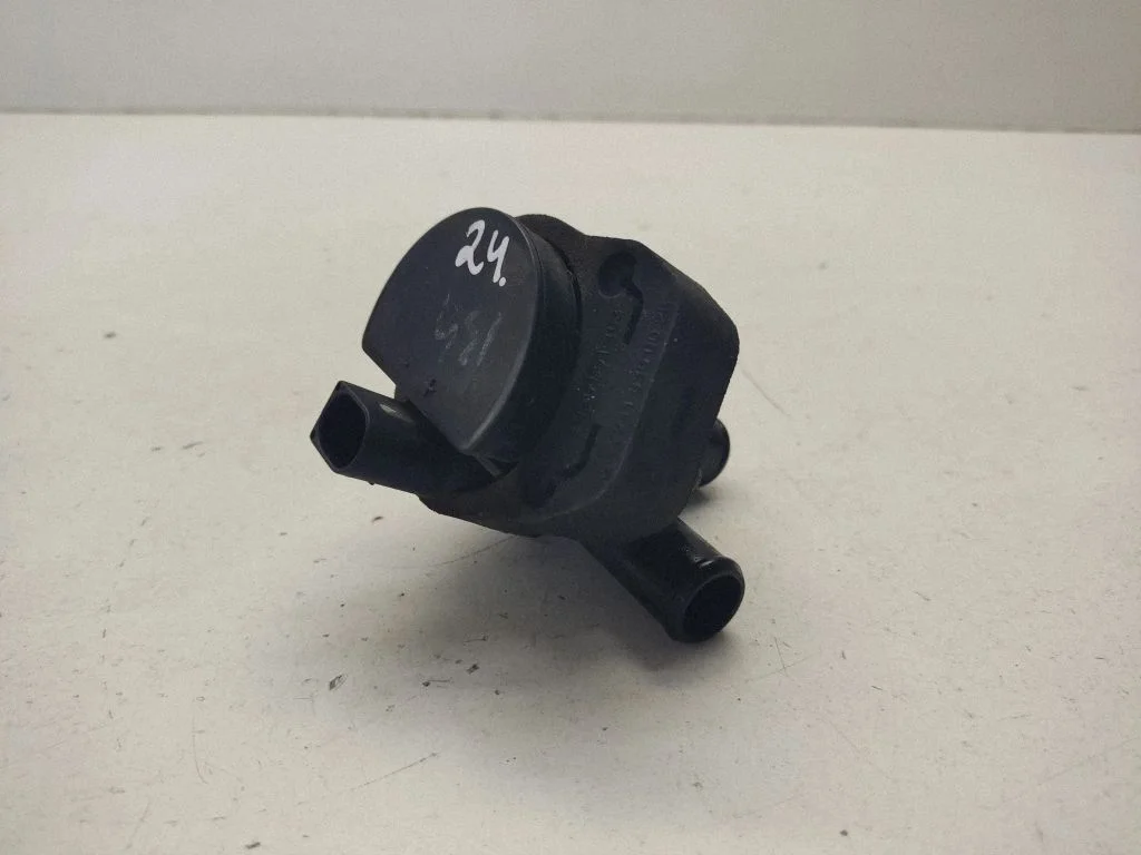 Elektriline lisatsirkulatsioonipump – Mercedes-Benz A-klass W176 (2012-2018)