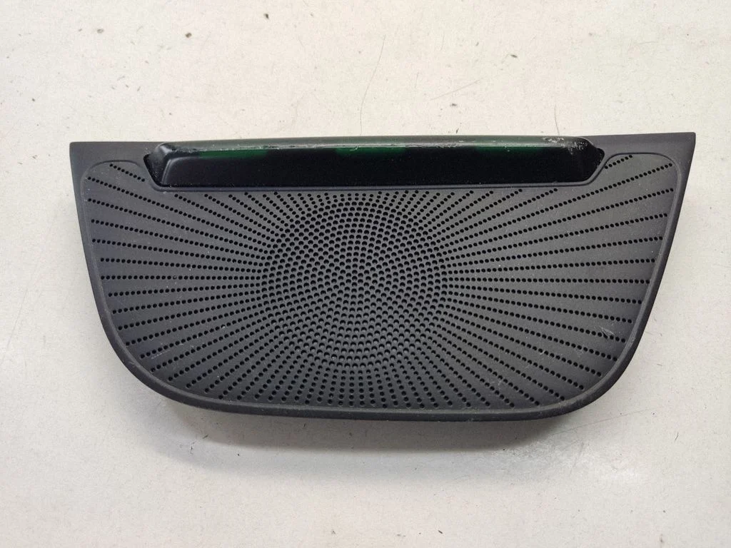 Armatuurlaua keskkõlari kate – KIA Ceed (2018-)