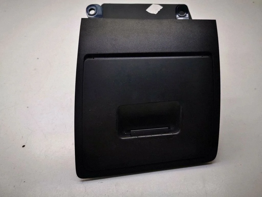 Glove box 7156225