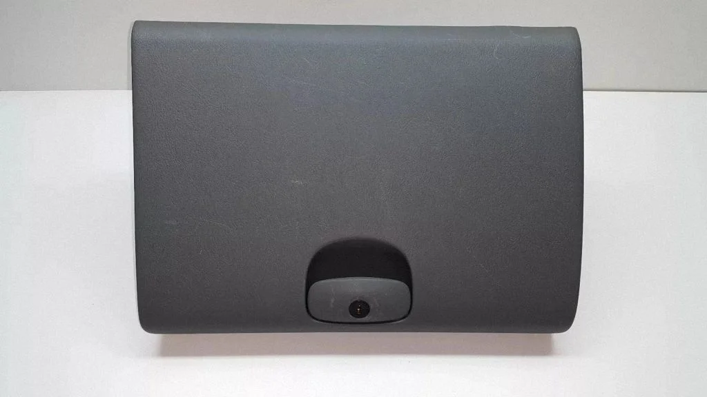 Glove box SW633033