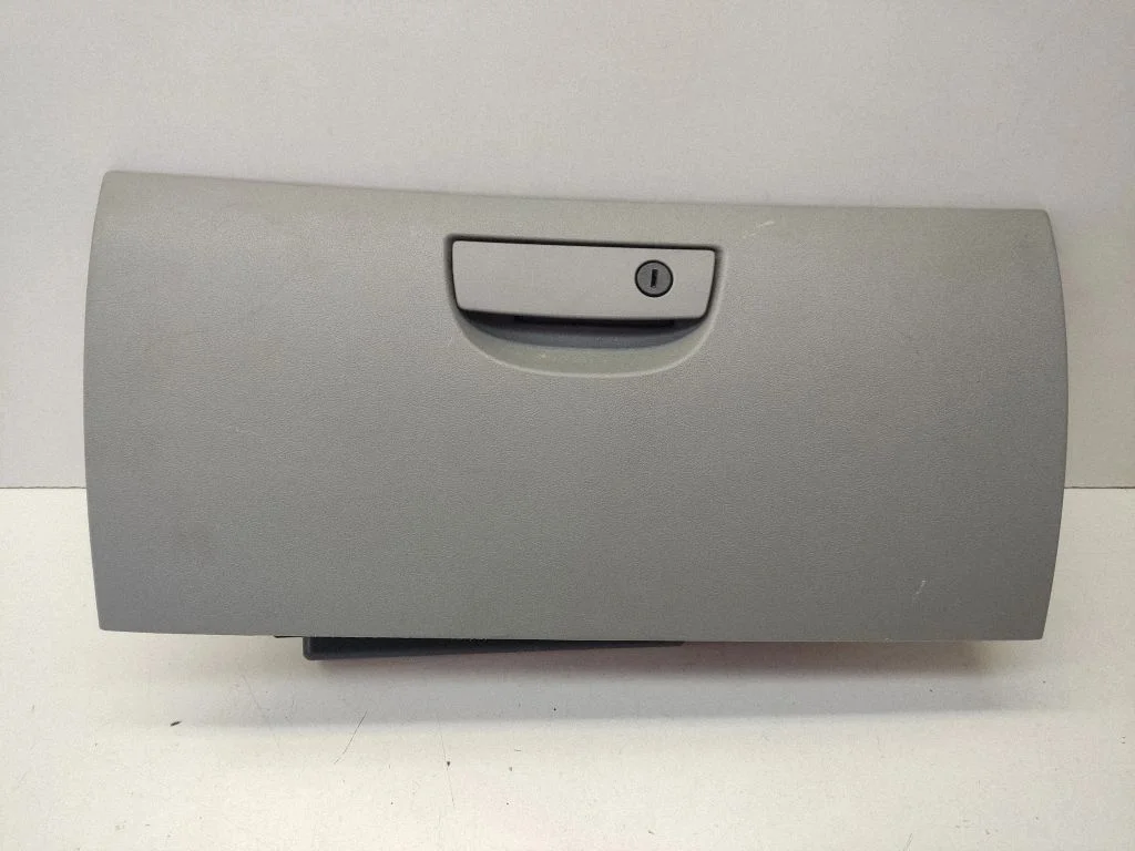 Glove box 1073850AA