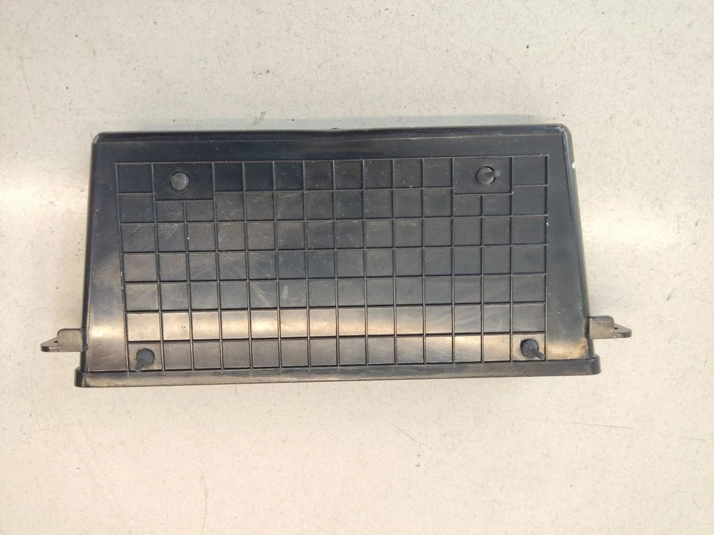 Glove box 847422E100
