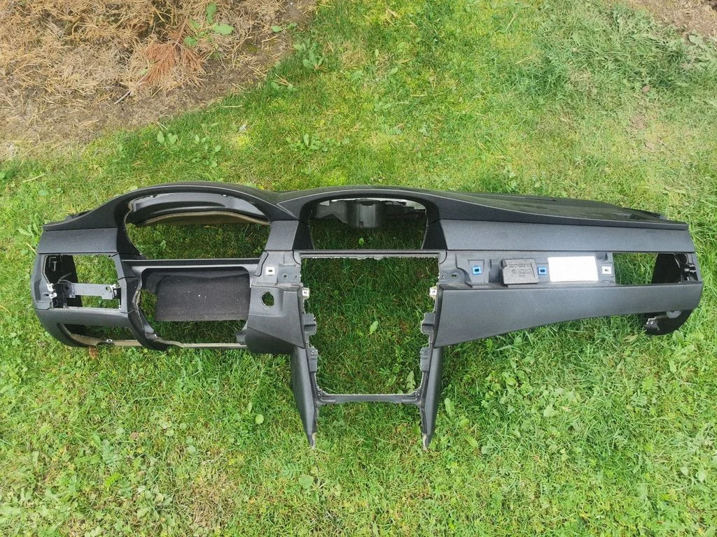 Dashboard 6976405