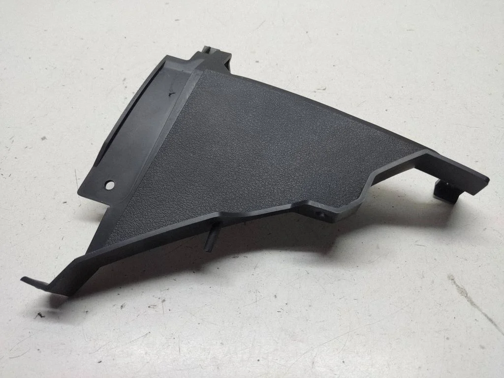Dashboard side end trim – Chrysler Grand Voyager V (2007-2015)