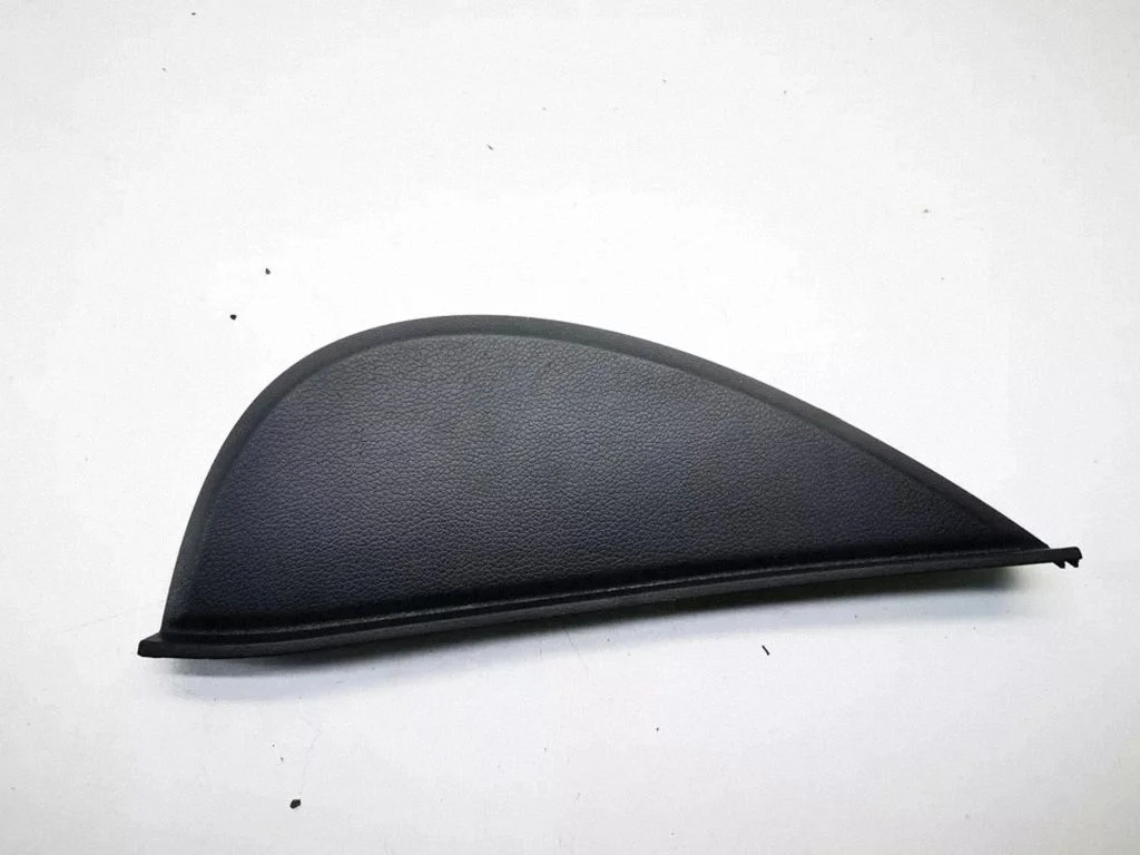 Dashboard side end trim 847653U000