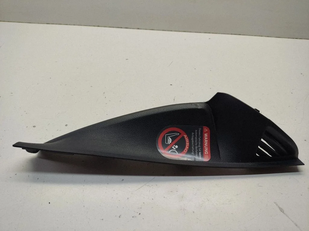 Dashboard side end trim – Mercedes-Benz Vito Viano W447 (2014-)