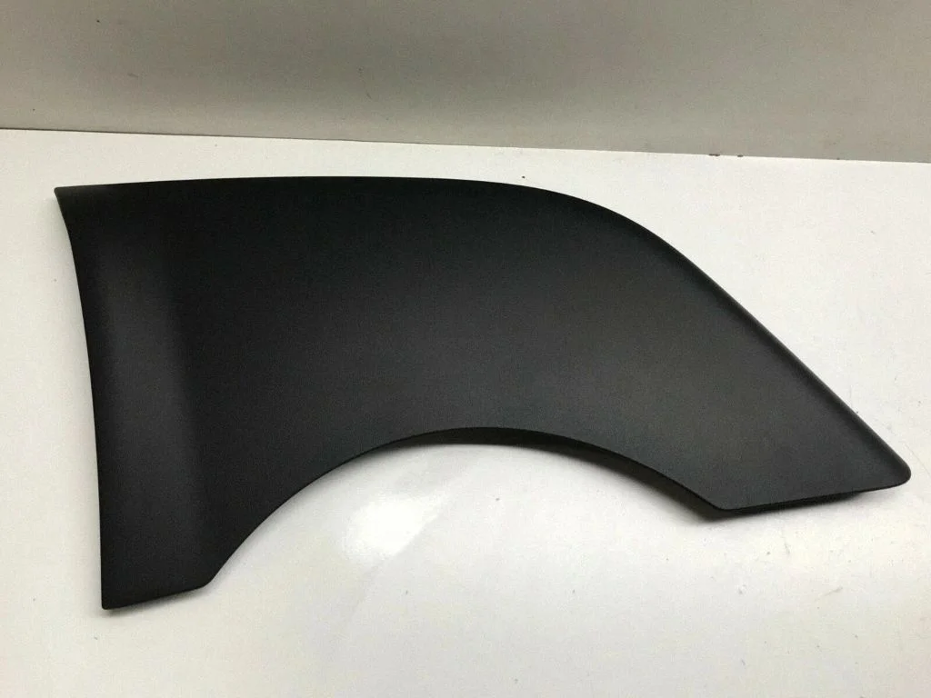 Armatuurlaua külje viimistluspaneel 7M51R017A26BCW